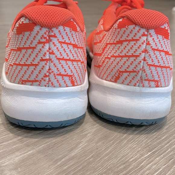 New Balance Probank Women’s Orange Hard Court Tennis Shoes Size 10 - Picture 6 of 7